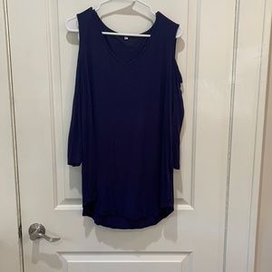 Cold Shoulder 3/4 sleeve navy top